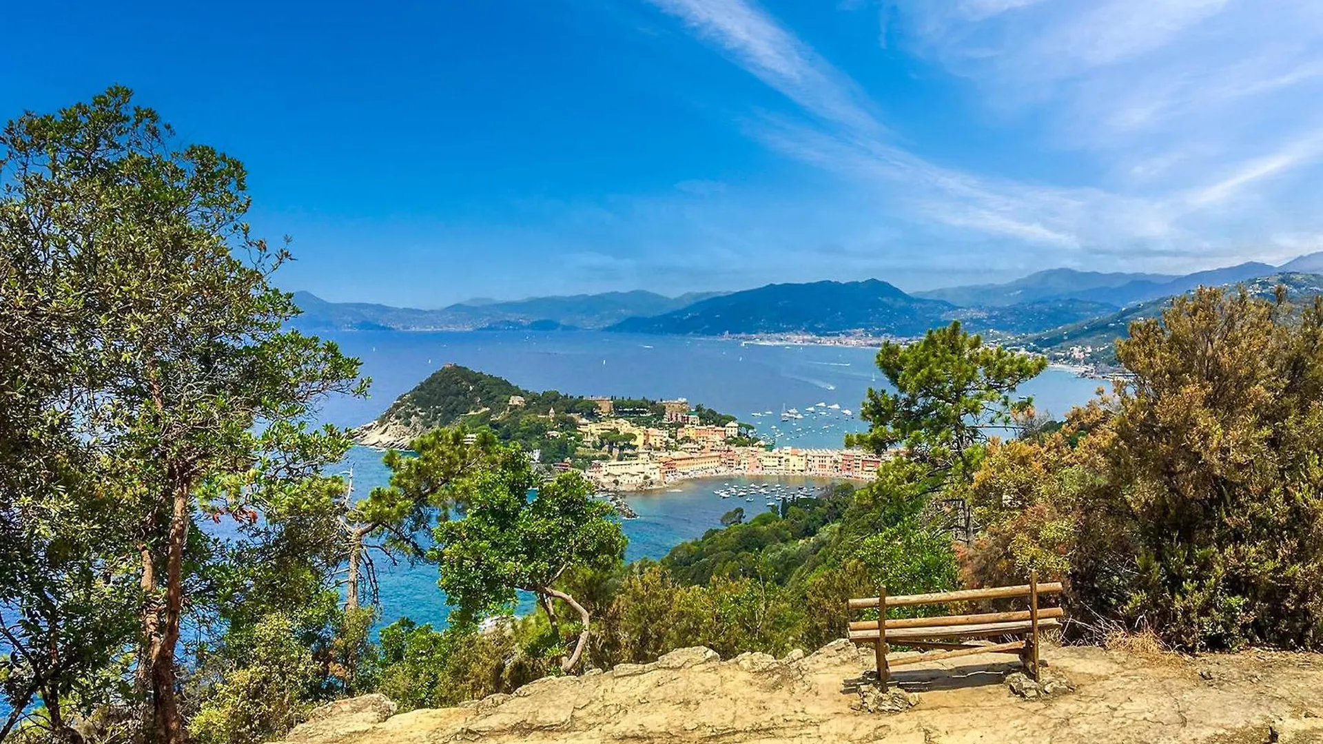 1 Bedroom Beautiful Apartment In Lavagna 0*,
